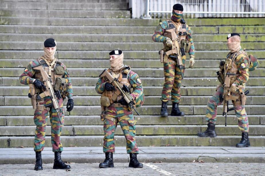 Sõdurid Euroopa tänavatel