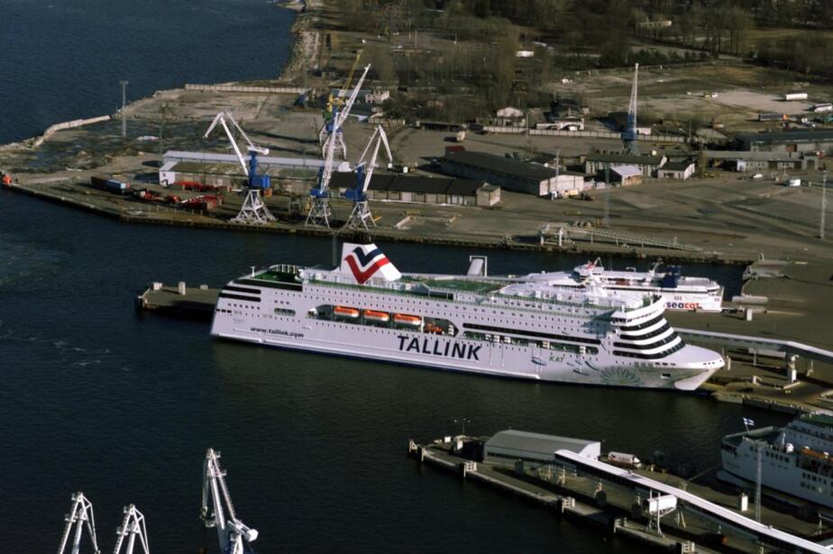 Reisilaev jõuab Soomest Tallinna.