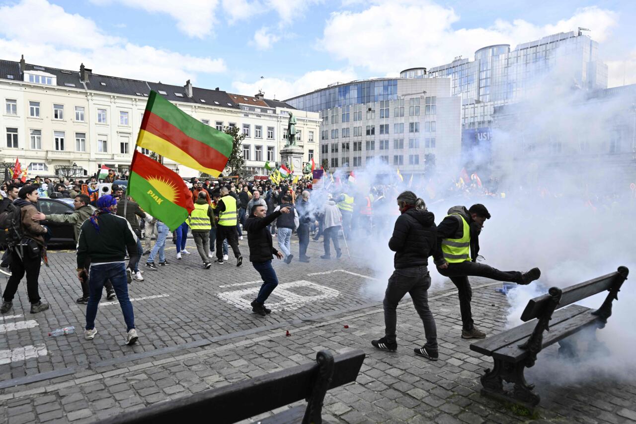 Massimigratsioon toob lähteriikide probleemid Euroopa tänavatele:  Belgias kaklevad türklased ja kurdid