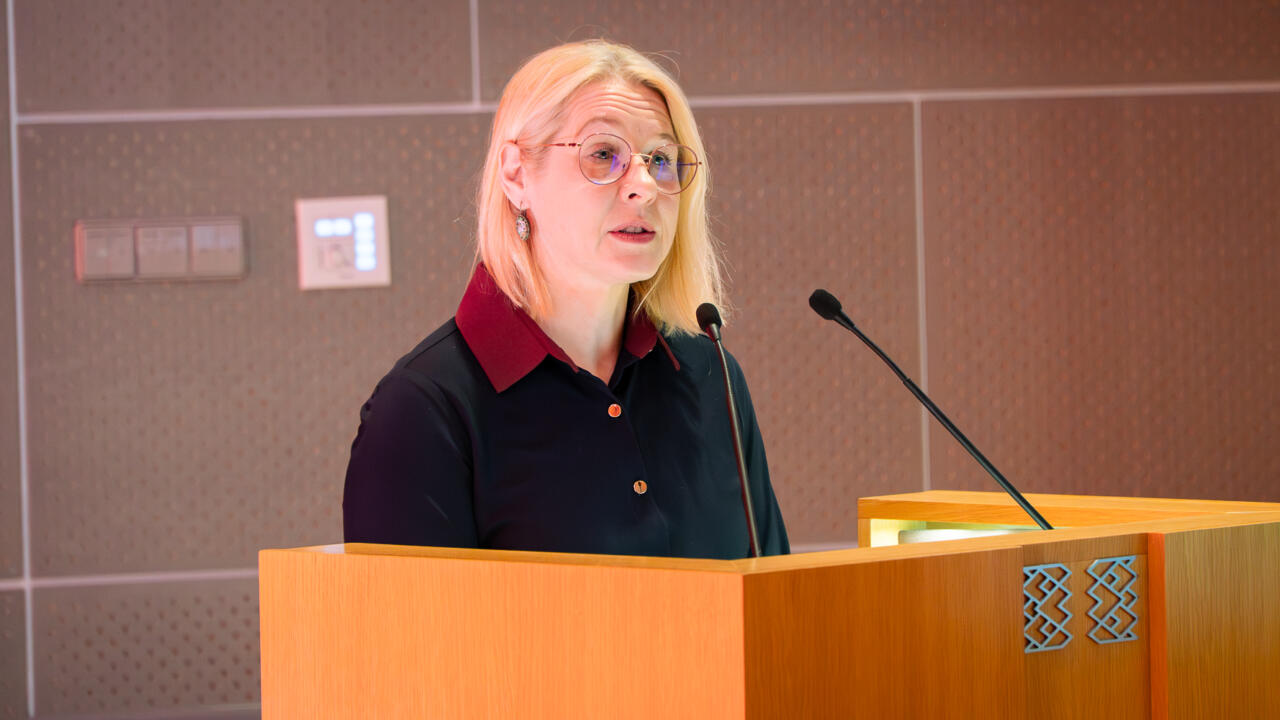 Riigikogu konverentsisaalis toimunud rahvastikukriisi konverentsil “Miks meil lapsi ei ole?” ütles kirjandusteadlane Maarja Vaino, et meie ühiskonnas käsitletak